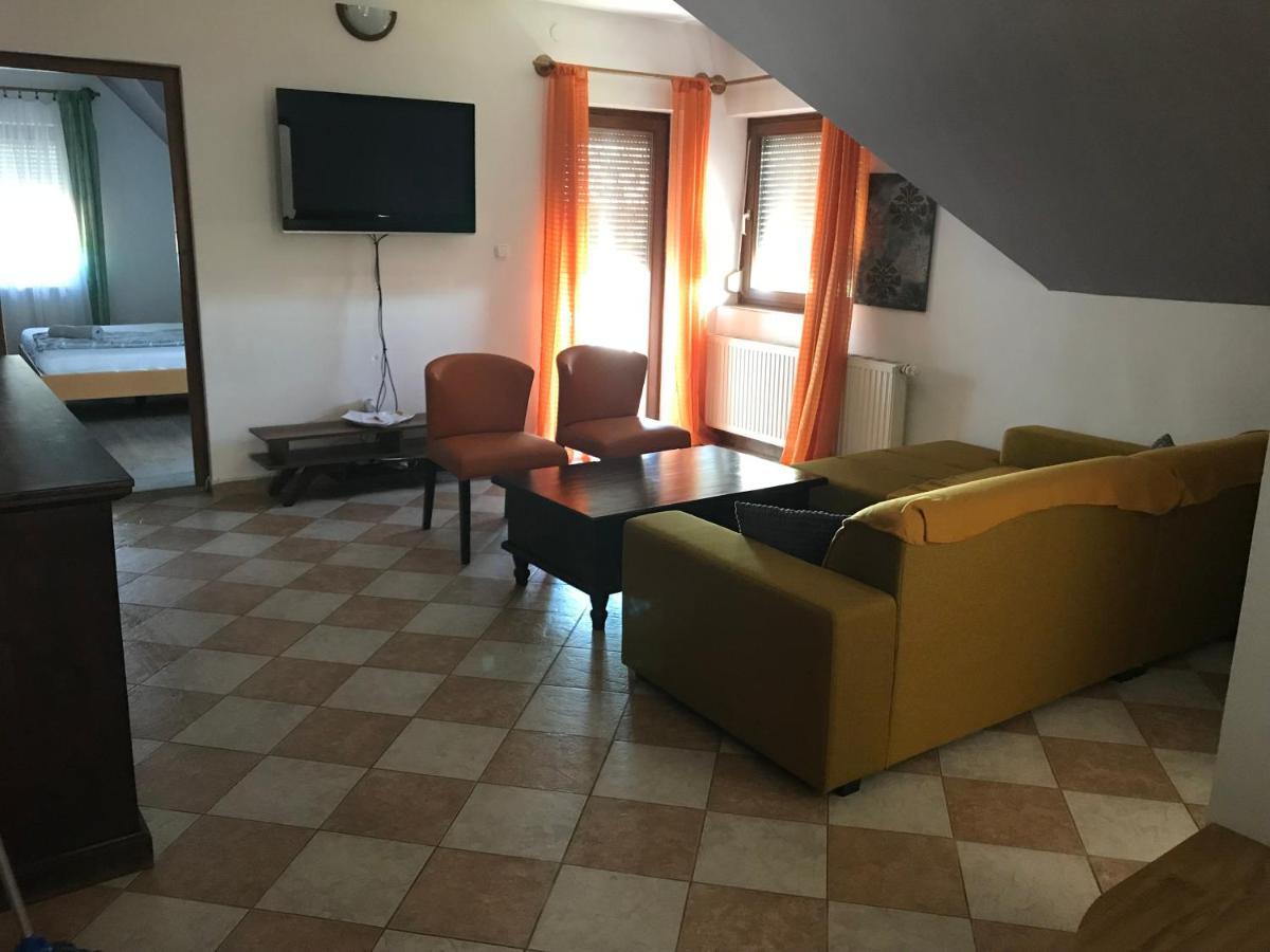 Marta Apartman Balatonalmadi Exterior photo