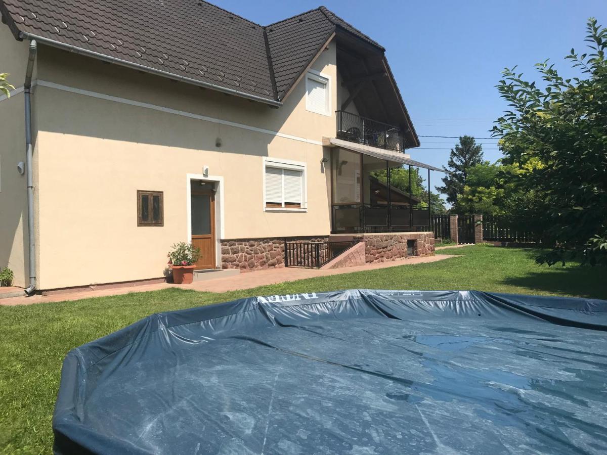 Marta Apartman Balatonalmadi Exterior photo